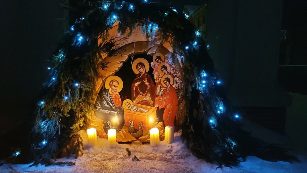 В Колычевском Казанском монастыре молитвенно встретили Рождество Христово